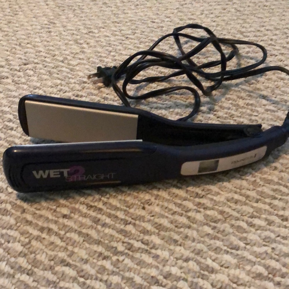Remington wet to straight hair straightener